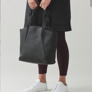 Lululemon All Day Tote (Mini) - Black
